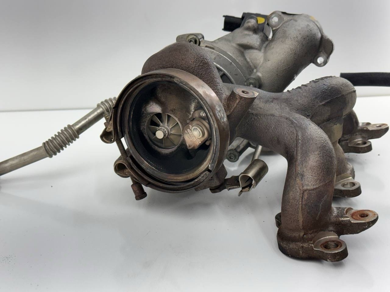 Maserati Ghibli  AWD 3.0 2014 Left Side Turbo Turbocharger Manifold 80k Miles