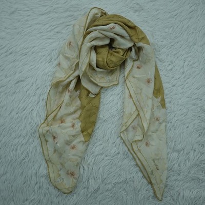 JUN ASHIDA Ivory Flower Jacquard ilk Scarf Scarves 42'' X 44'' P886