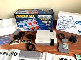 Nintendo Power Set / Power Pad + Gun / NES with Box and Original Packaging