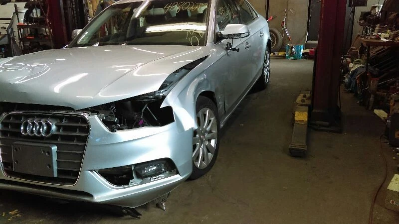 Audi A4 2013 volante 4 radios audio Foto 4 de 4