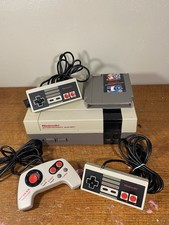 Original Nintendo NES-001 Console 3 Controllers Super Mario/ Duck Hunt TESTED