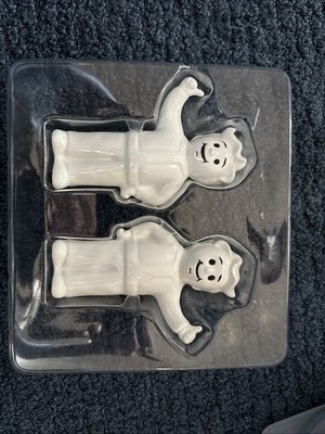 Fallout Vault 101 Salt & Pepper Shakers Rare
