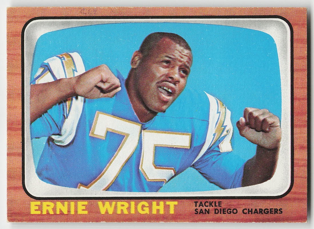 1966 Topps #131 Ernie Wright FOOTBALL San Diego Chargers