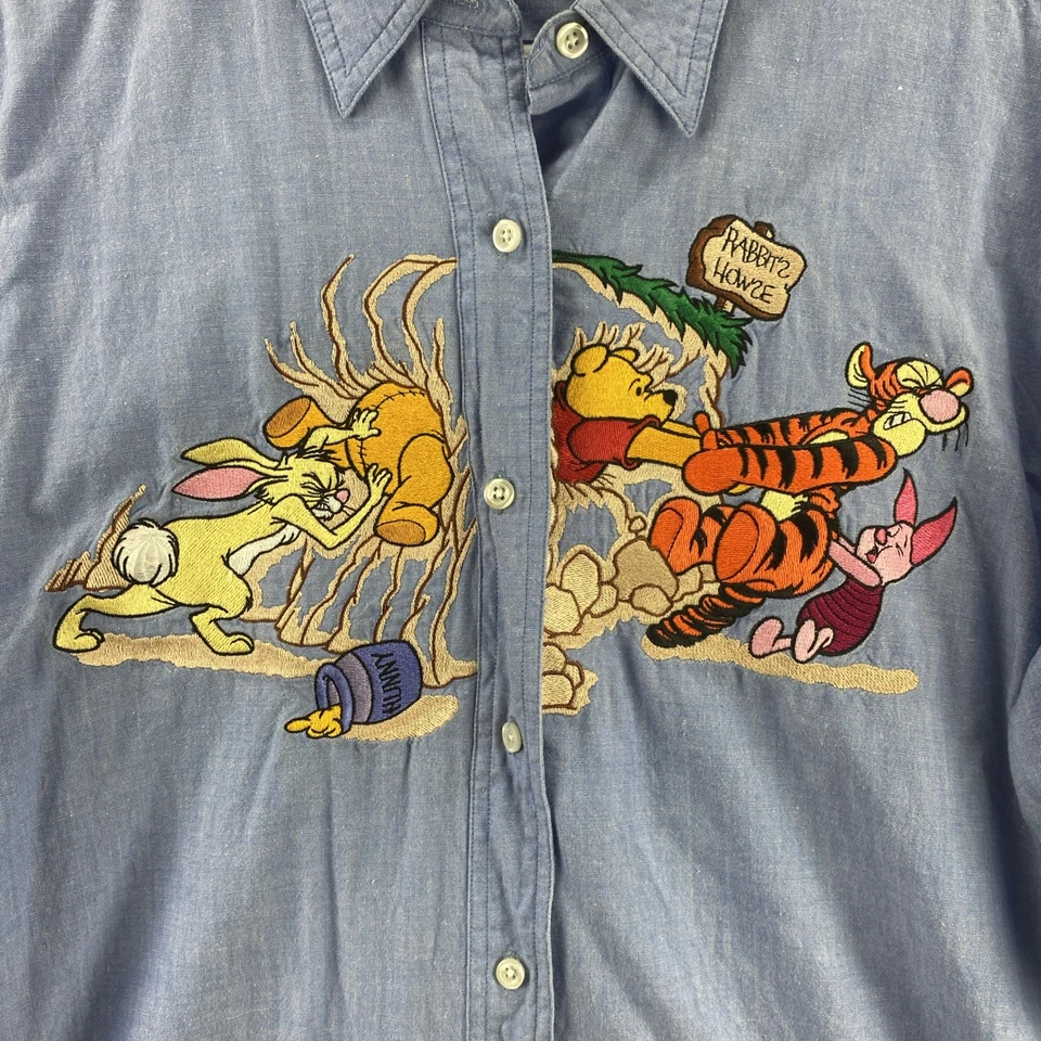 Camisa De Colección Disney Store XL Cambray Winnie the Pooh Tigger Piglet Bordada Foto 3 de 4