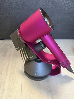 Dyson Supersonic HD07 refurbished Fuchsia/Nickel + Halterung