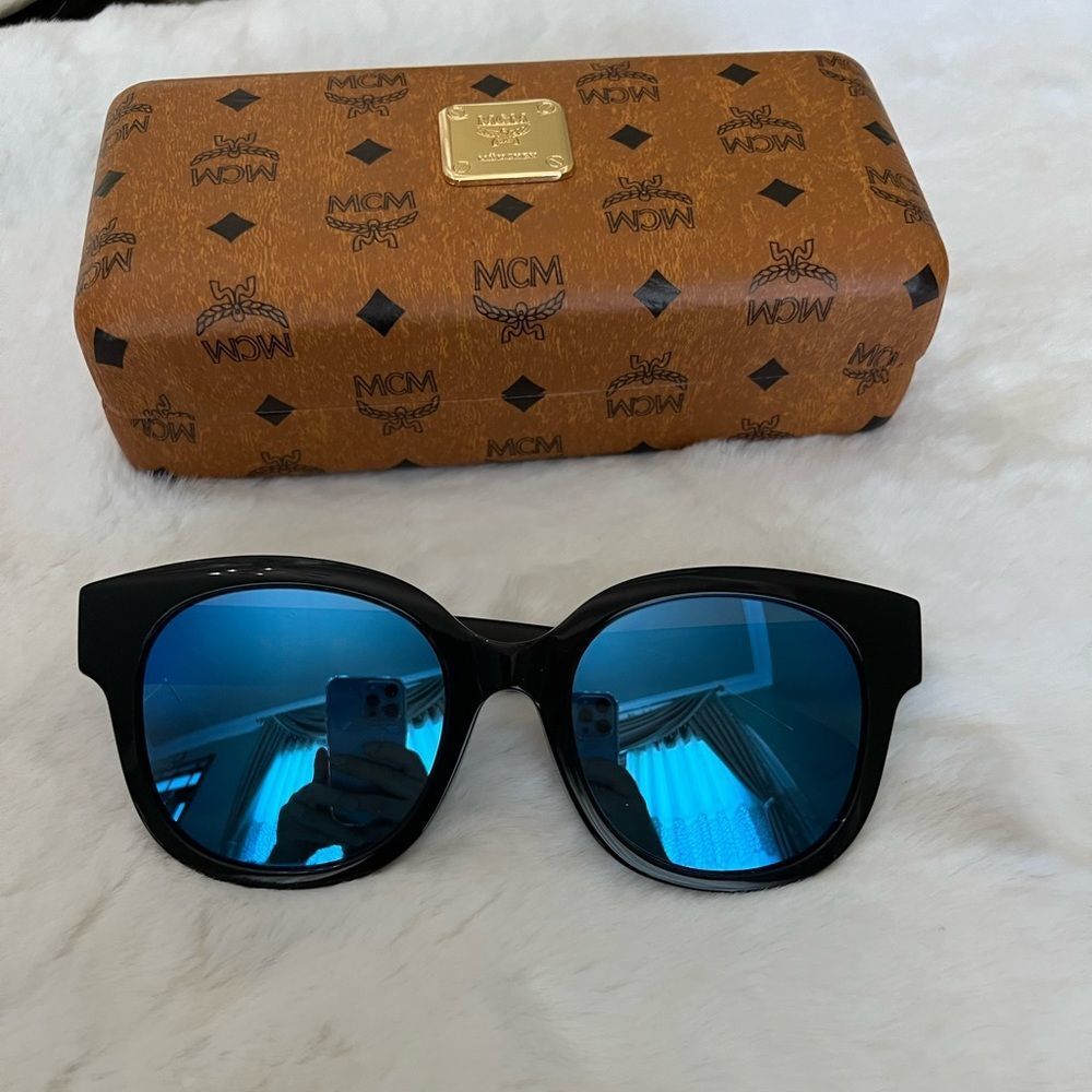 MCM 54MM square SUNGLASSES | eBay display picture 3