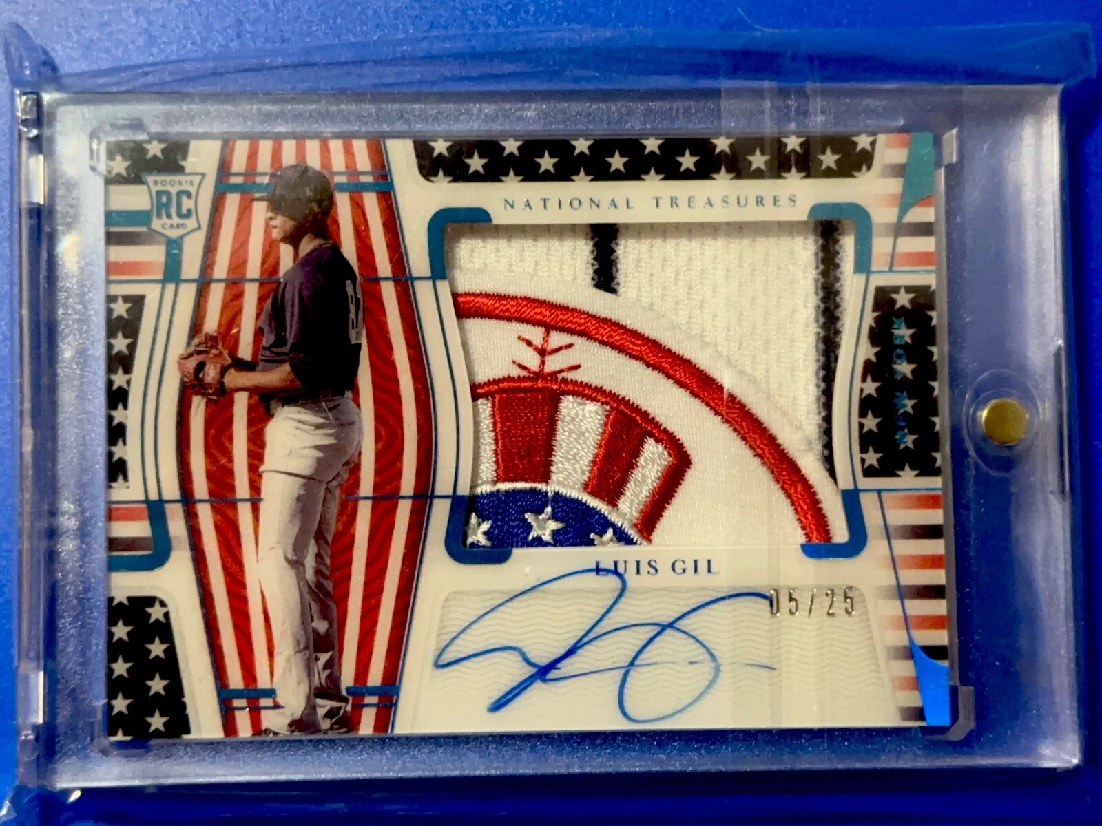 2022 National Treasures Luis Gil RC Rookie 3CLR Patch AUTO /25 SSP (CS) - Picture 1 of 8