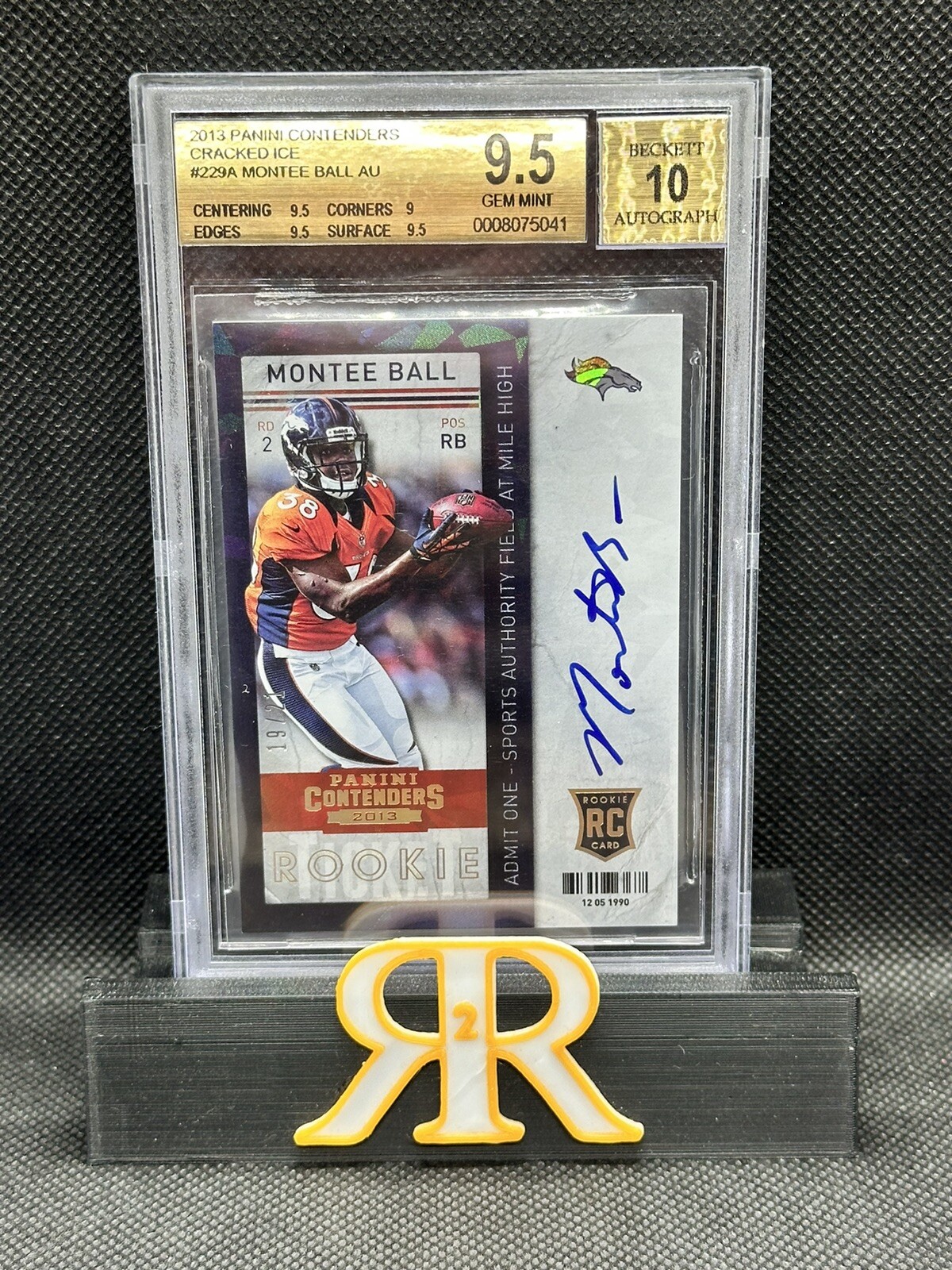 Montee Ball Panini Contenders #229 Running-Autograph-Cracked Ice Ticket