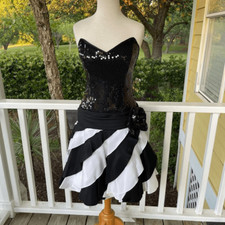 Tadashi Sequin Top Striped Party / Prom Dress