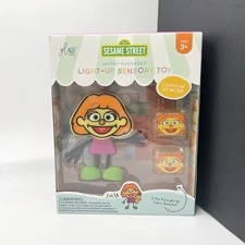 New Glo Pals Sesame Street Julia Water-Activated Sensory Bath Toy w/ 2 Cubes