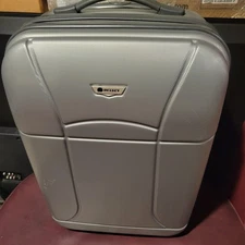 Rolling Carry-On On Bag Delaey