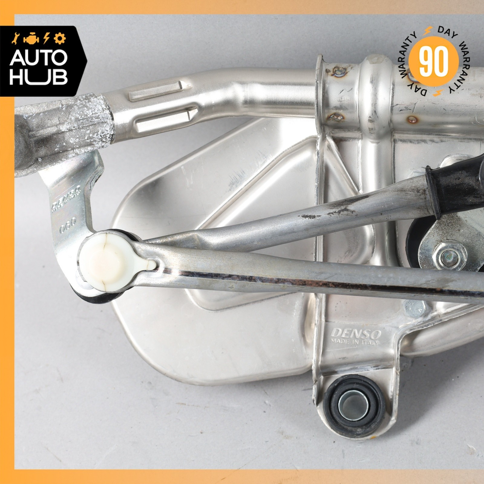 08-19 Maserati GranTurismo M145 Front Windshield Wiper Motor Linkage Arm OEM