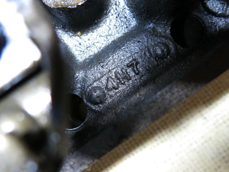 Ford Mustang 302 1985 cabezal de motor E5AE camión original #3558 Foto 2 de 4