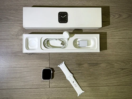 Apple Watch Edition Series 5 Ceramic White (GPS + Cellular, 44mm) - 92% BATTERY