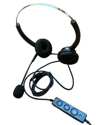 Call Center Headset und Mikrofon USB Anschluss. vier Sets Gaming Head Sets. X4 Sets