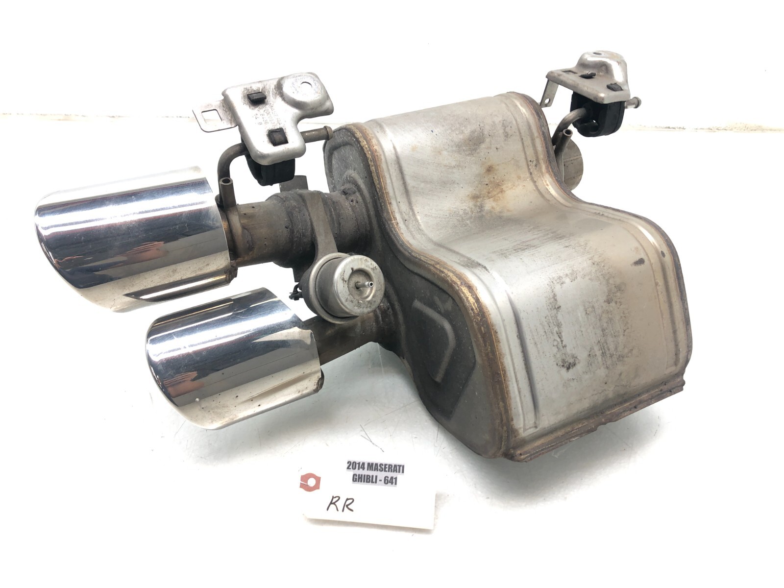Maserati Ghibli 2014-2019 RIGHT Muffler