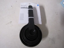 ROOM ESSENTIALS MEASURING CUP & SPOON 8 PIECE SET HEAVY DUTY PLASTIC