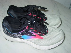 brooks cadence 7