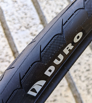 DURO BLACK 700 x 25C ROAD TOUR COMMUTE FIXED GEAR TRAIN TIRE NOS SHIPS FREE  USA