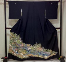 Used Black Silk Tomesode Kimono, Kaga Yuzen, Family, Mid-Length, Used