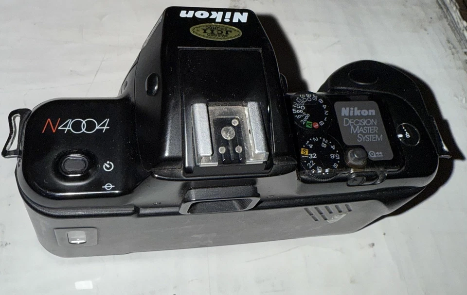 Cámara Nikon N4004 AF 35mm Película SLR De Colección Cuerpo Solo Montura F Negra *LEER* Foto 4 de 4