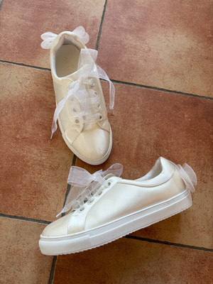 AVALIA Brautschuhe Sneakers mit Satinbändern & Schleifen-Applikation Gr. 38,5 39