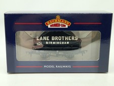 Bachmann 37-650V 14T Tank Wagon in Lane Brothers Birmingham Livery - Warley 2008