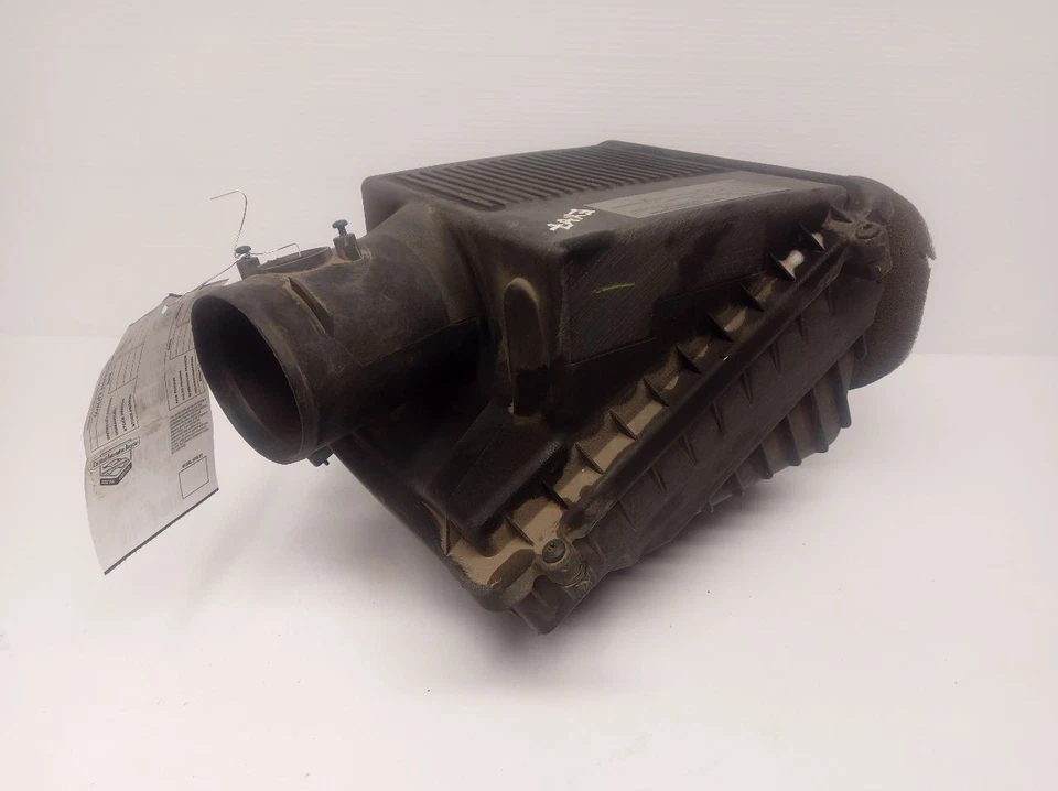 23360000 2009-2014 Chevrolet Suburban 1500 filtro aire filtro carcasa 11513608 Foto 2 de 4