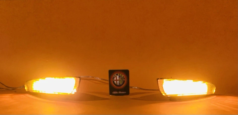 Frecce Anteriori SX /DX Alfa Romeo Gt Coupe TRUST 461207486DX 461307486SX - Immagine 2 di 4
