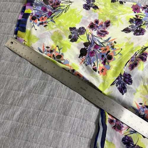 Sara Michelle Women's Short Sleeve V-neck Floral Purple Polyester Top Size  - Picture 8 of 8