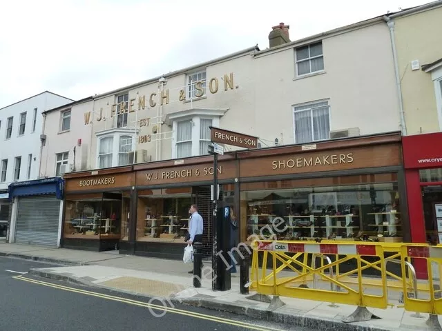 Shoe shop bedford best sale place
