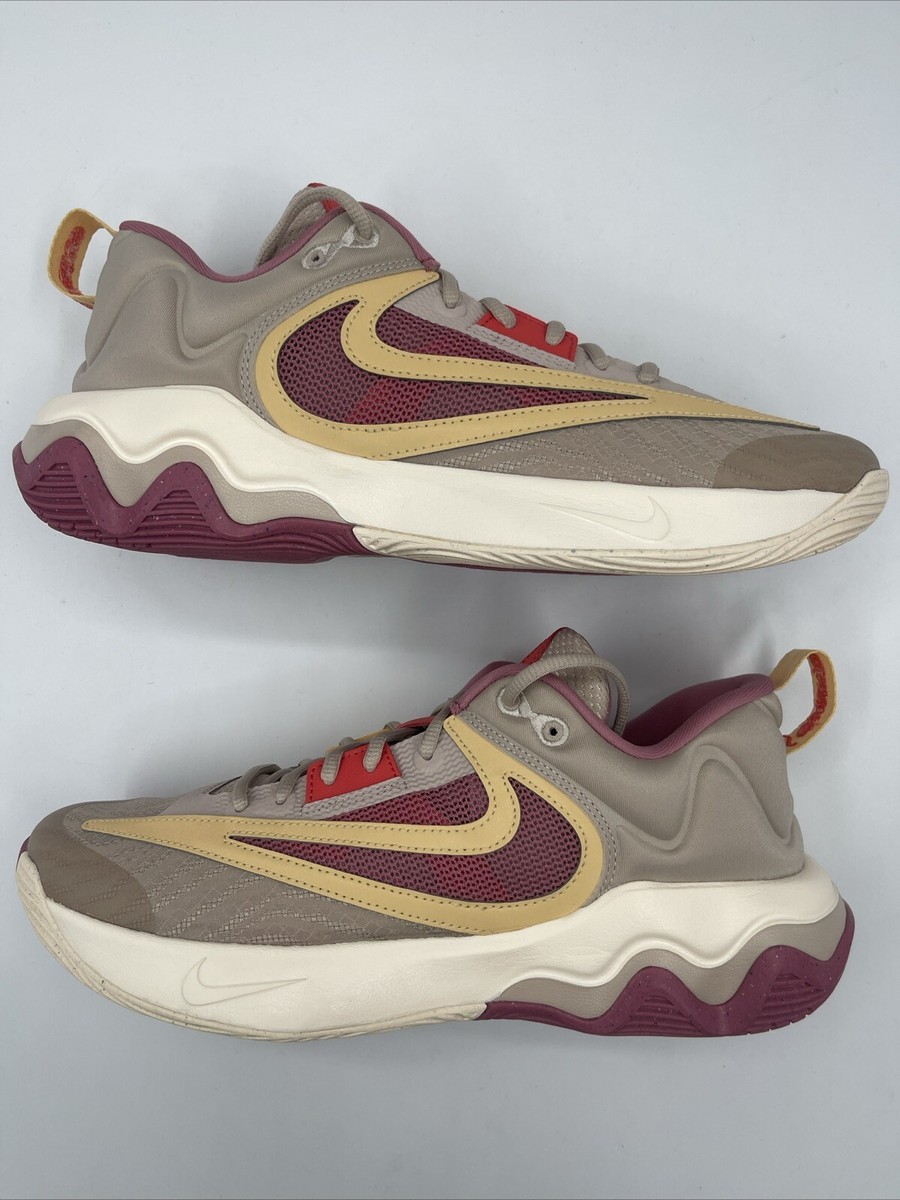 Nike Giannis Immortality 3 Fossil Stone Celestial Gold DZ7533-200