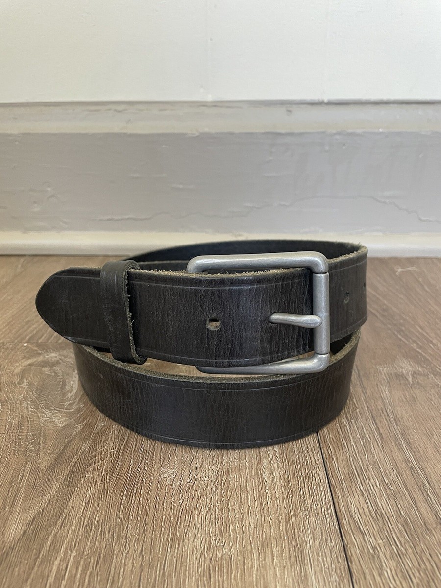 Old Navy Black Leather Belt with Silver Buckle medium Vintage Black Leather Belt With Silver Tone Buckle | Italian  main image 3