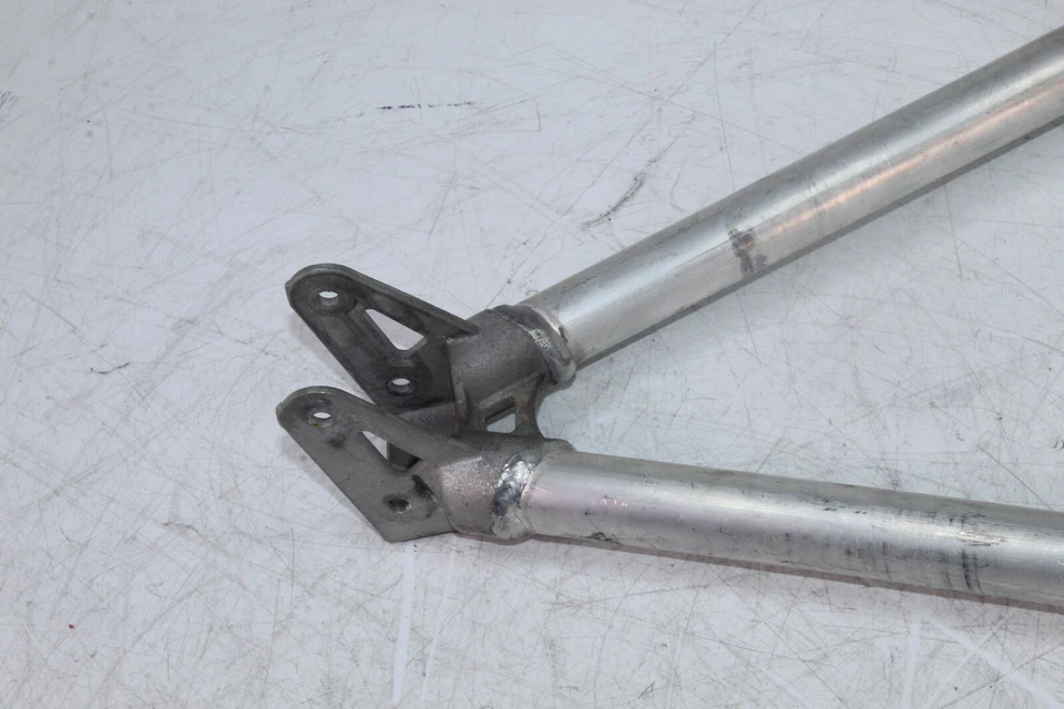 2010 Ski-doo Mxz 1200 Tnt suporte de quadro de chassi dianteiro anteparo 518326970 - Imagem 2 de 4