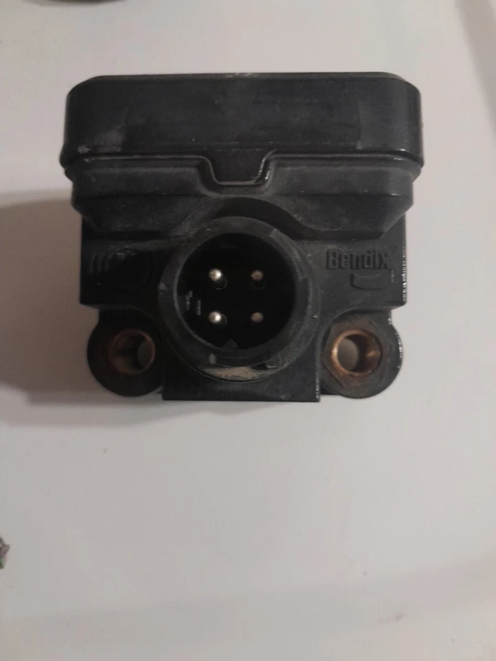 BENDIX ABS SENSOR K0205682E4 0 273 014 010 - Imagem 3 de 4