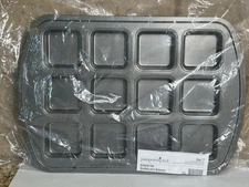 NEW SEALED Pampered Chef Non-Stick Brownie Pan (12 Brownies) 1544 - B44