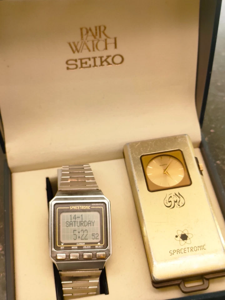 RARO RELOJ ISLÁMICO DIGITAL SEIKO SPACETRONIC 1984 plateado W030-0010 Foto 3 de 4