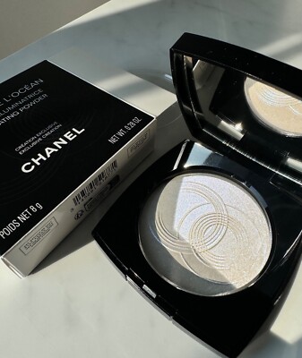 CHANEL Lumiere De L'Ocean Illuminating Powder Highlighter Spring