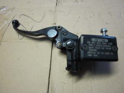 KAWASAKI ZX-10 TOMCAT ZXT00B 1988-90 KUPPLUNGSPUMPE + VERSTELLB.  KUPPLUNGSHEBEL