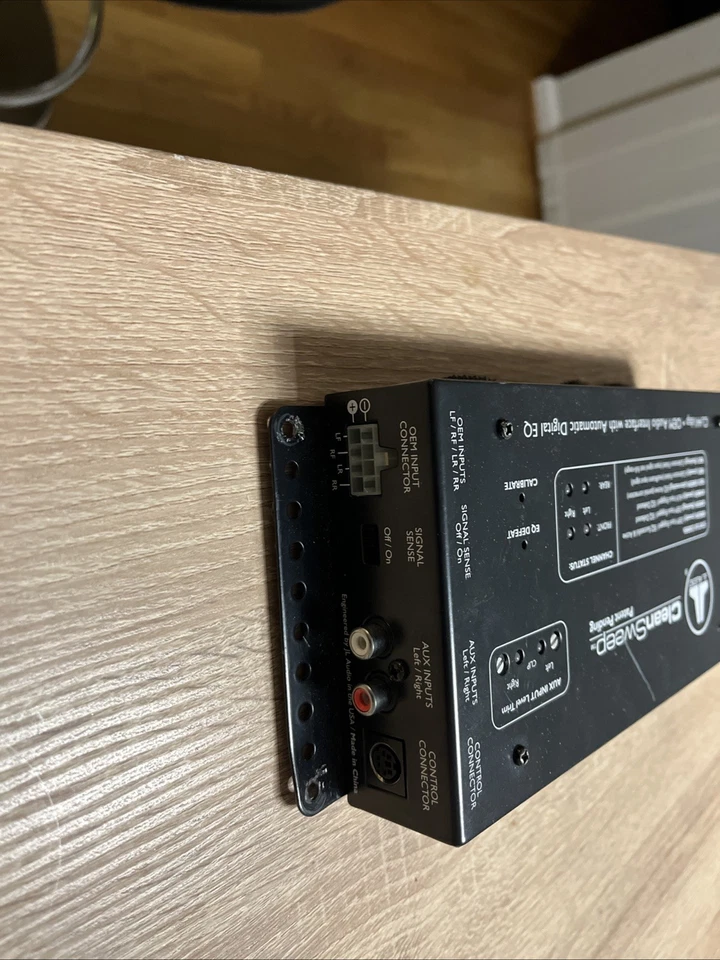 Interfaz de audio de barrido limpio JL Audio - CL441DSP Foto 3 de 4