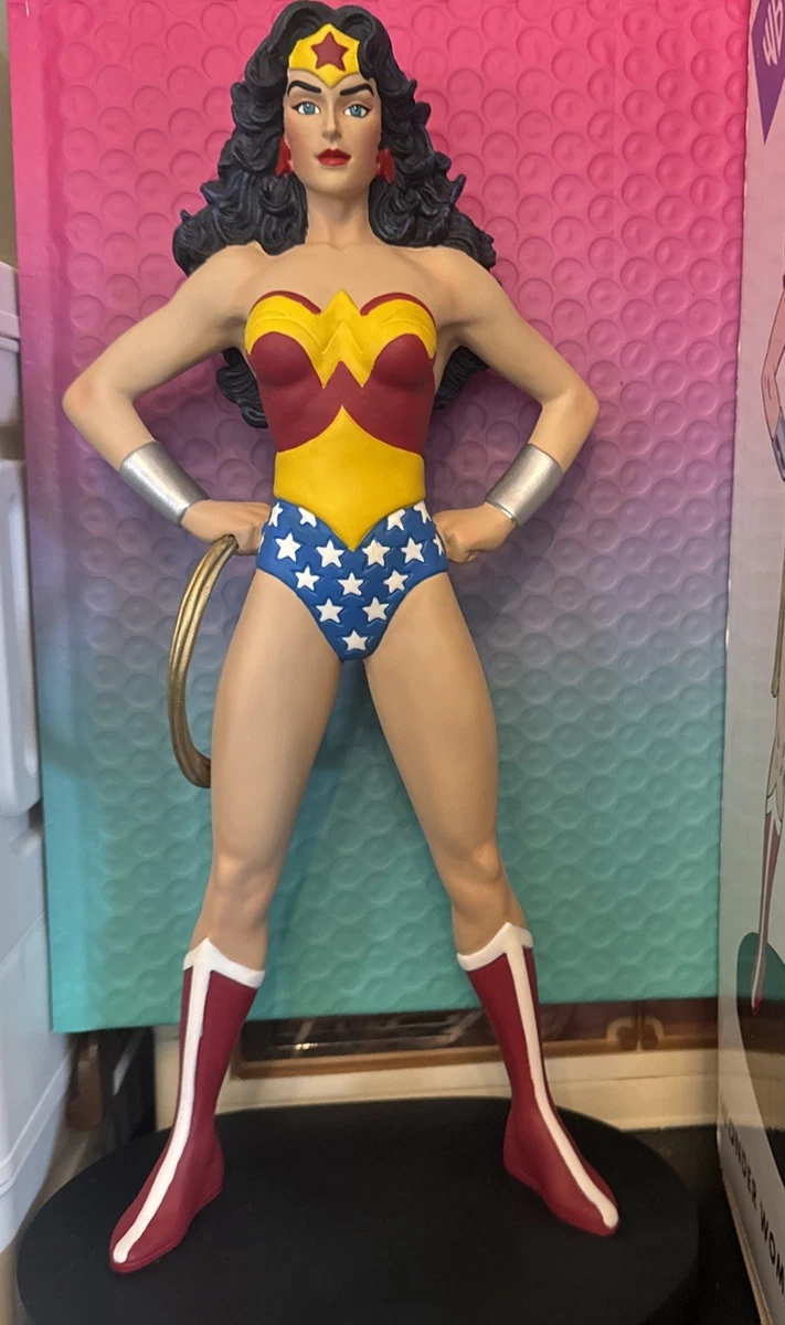 DC Comics - Figurine Cable Guy Wonder Woman 20 cm - Figurines - Produits Dérivés Films et Séries