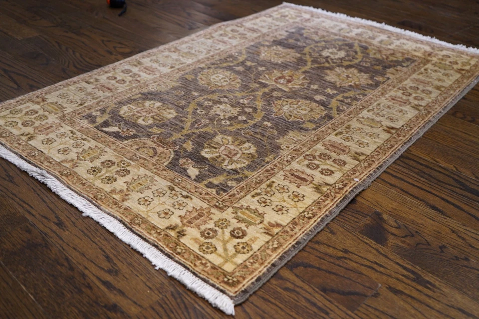 Alfombra de lana paquistaní hecha a mano alfombra oriental floral de 2'11" x 4'6" Foto 3 de 4