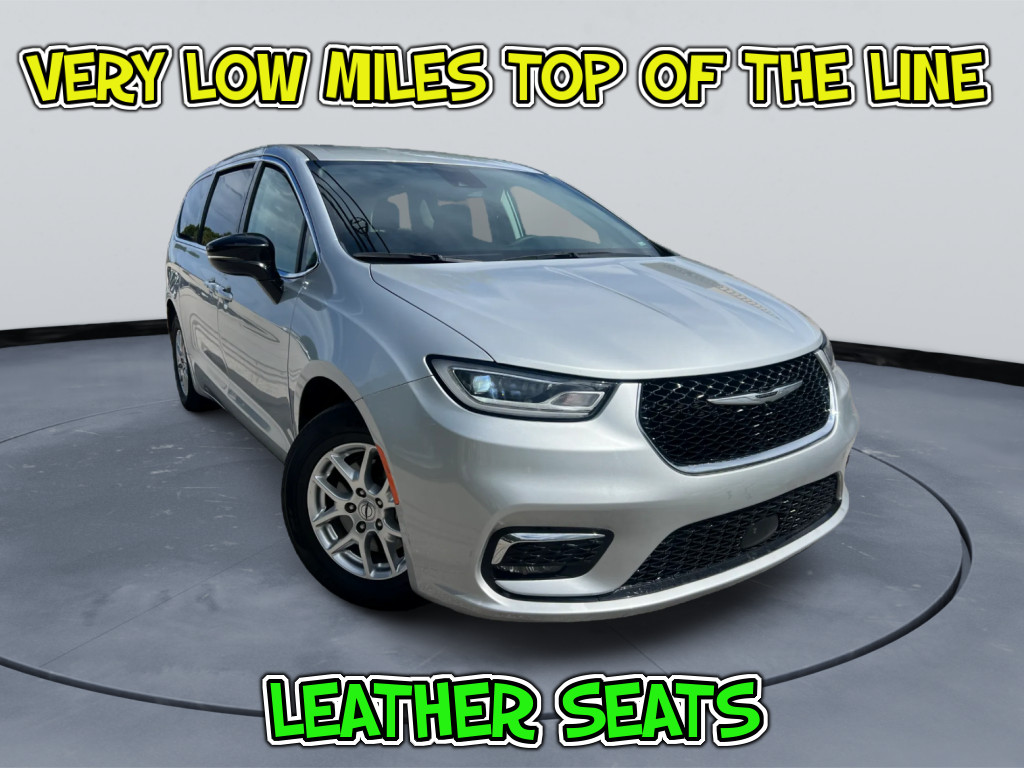 Chrysler Pacifica - Image 10