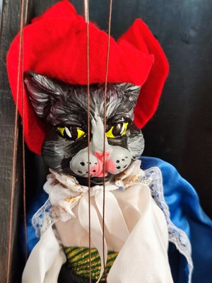 Der gestiefelte Kater Marionette 