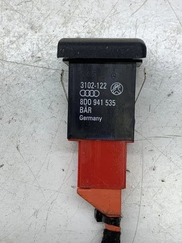 AUDI A4 8D2, B5 Nebelscheinwerferschalter 8D0941535 2.50 Diesel 110kw 23947272