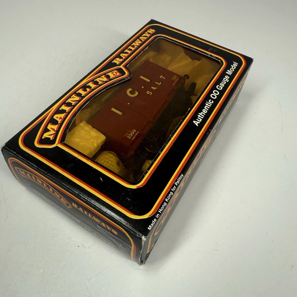 OO Scale Mainline Railways 12 Ventilated Van #2300 I.C.I. Salt 937365 - Image 2 of 4