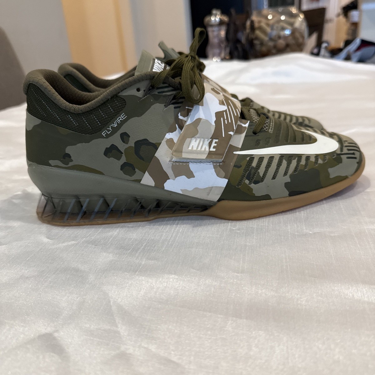Nike Romaleos 3 カモフラ 迷彩　激レア　超美品 Nike Romaleos 3 カモフラ 迷彩 激レア 超美品 - メルカリ