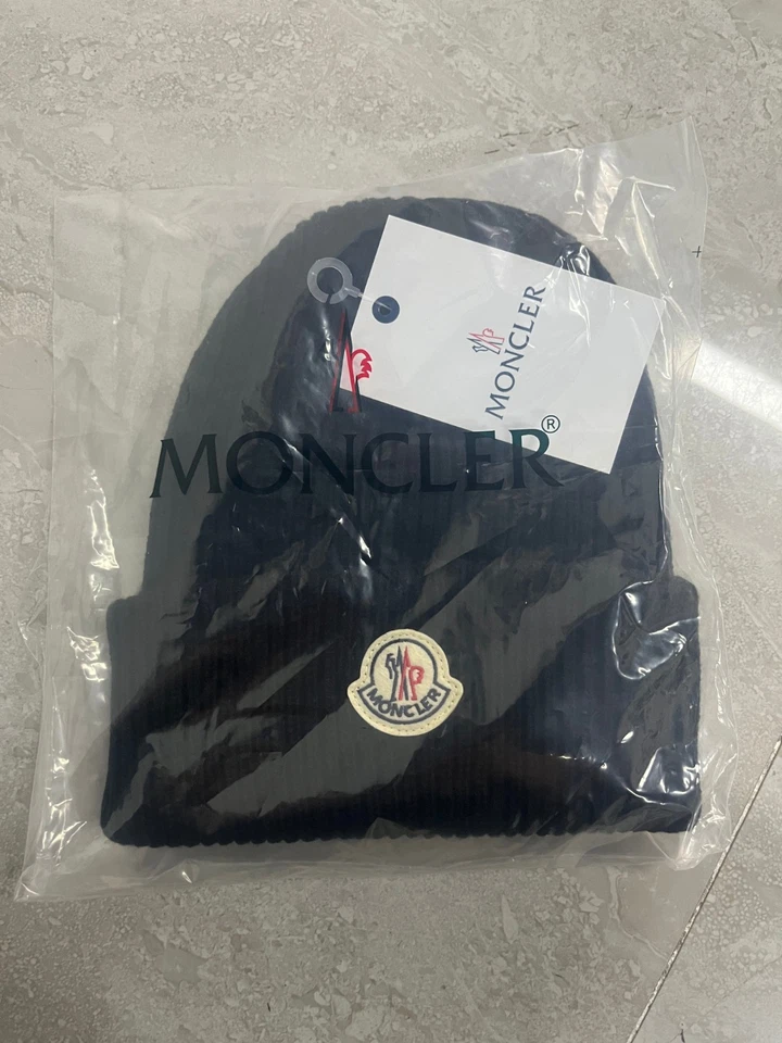 Duty-Free Unisex MONCLERE Ribbed Knit Beanie Caps Classic Knitted hat Warm Cap - Image 2 of 4