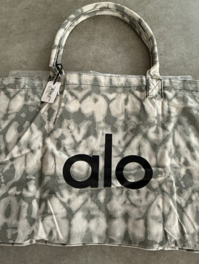 NEW ALO YOGA Gray Tie Dye Large Canvas Tote Bag Gym Travel Carry
