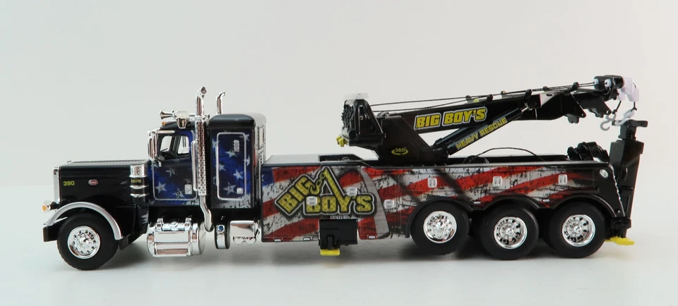 First Gear 68-1037 Peterbilt 389 Century 1150 Wrecker Big Boy's Towing 1:64 - Image 3 of 4